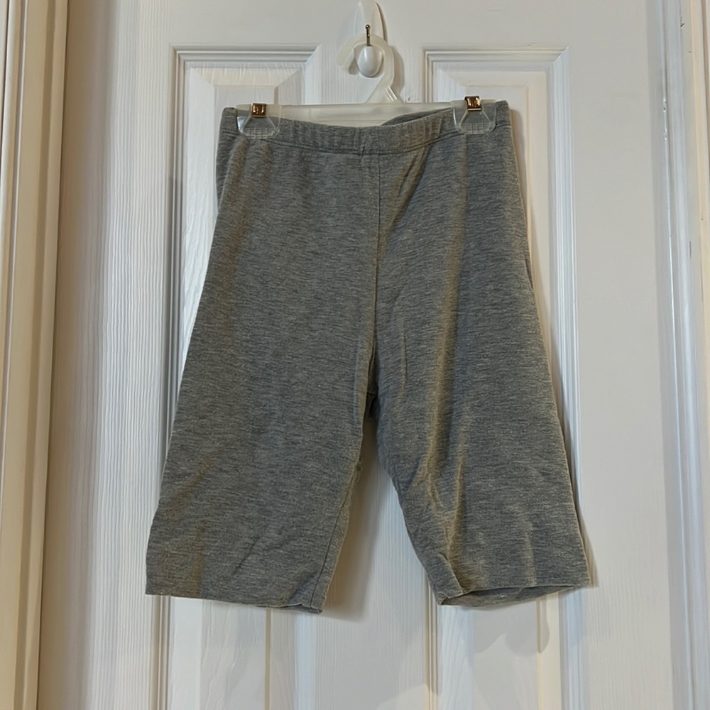 No brand // Gray // XS